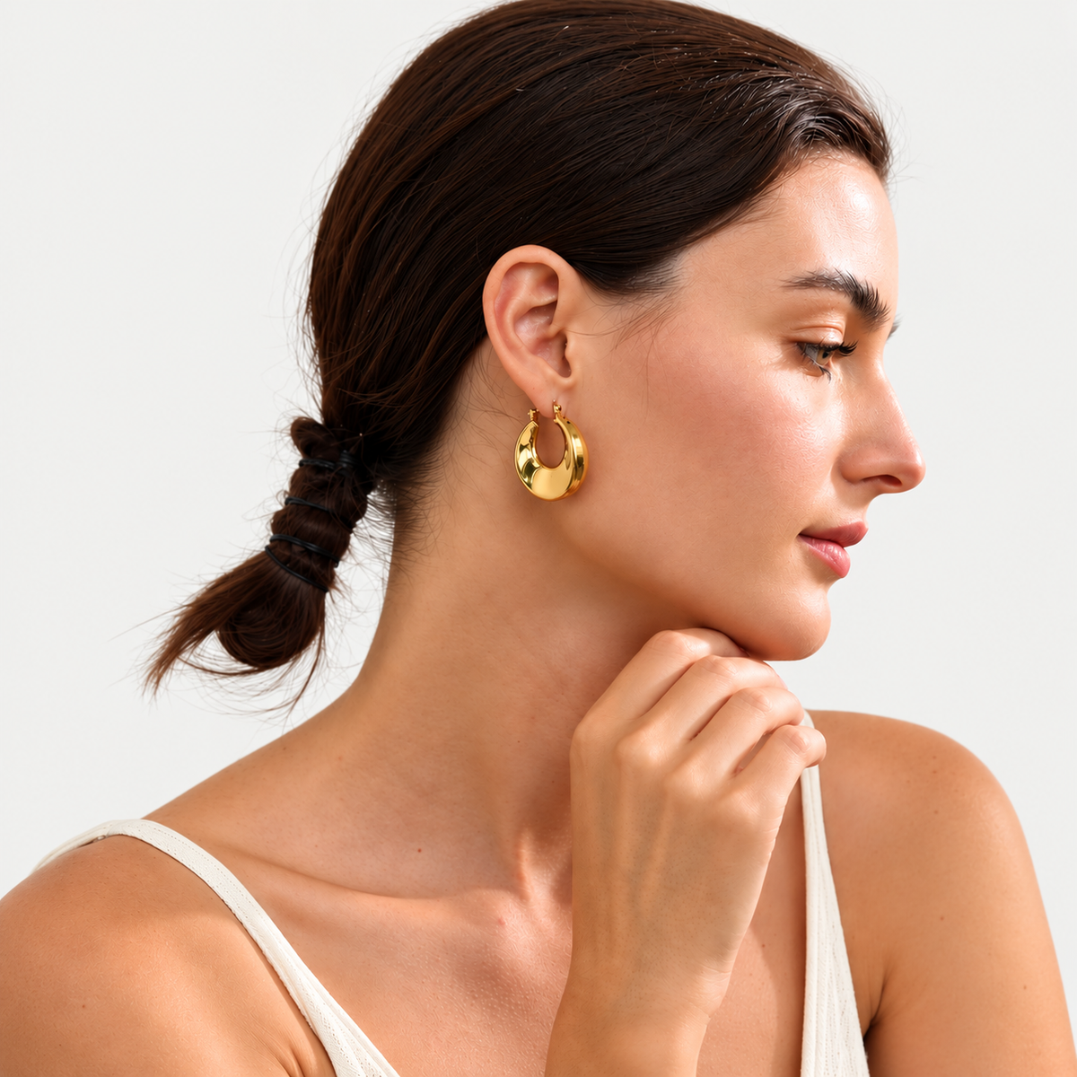 Elegant Sculpted Radiance Geometric Hoop Earrings